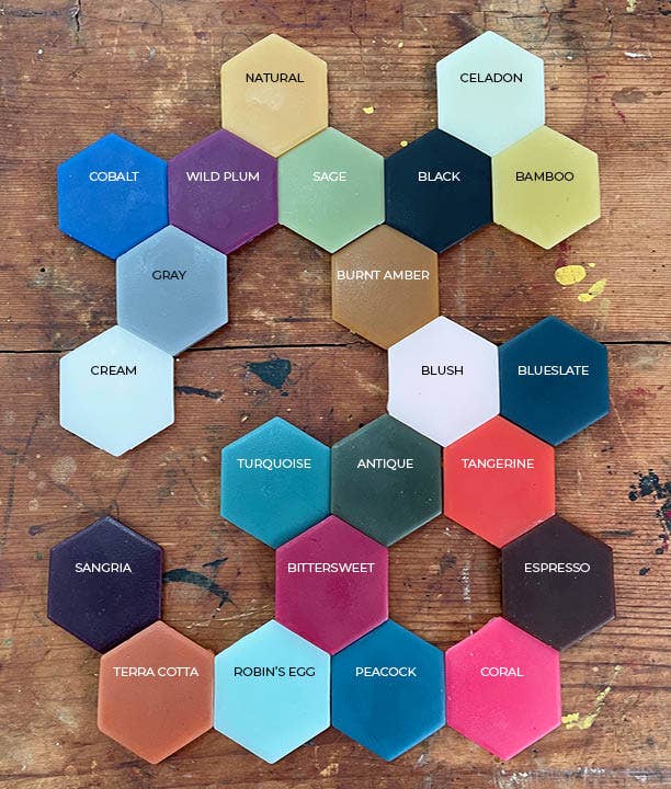 Greentree Home Candle - Jumbo Pine Cones: Burnt amber