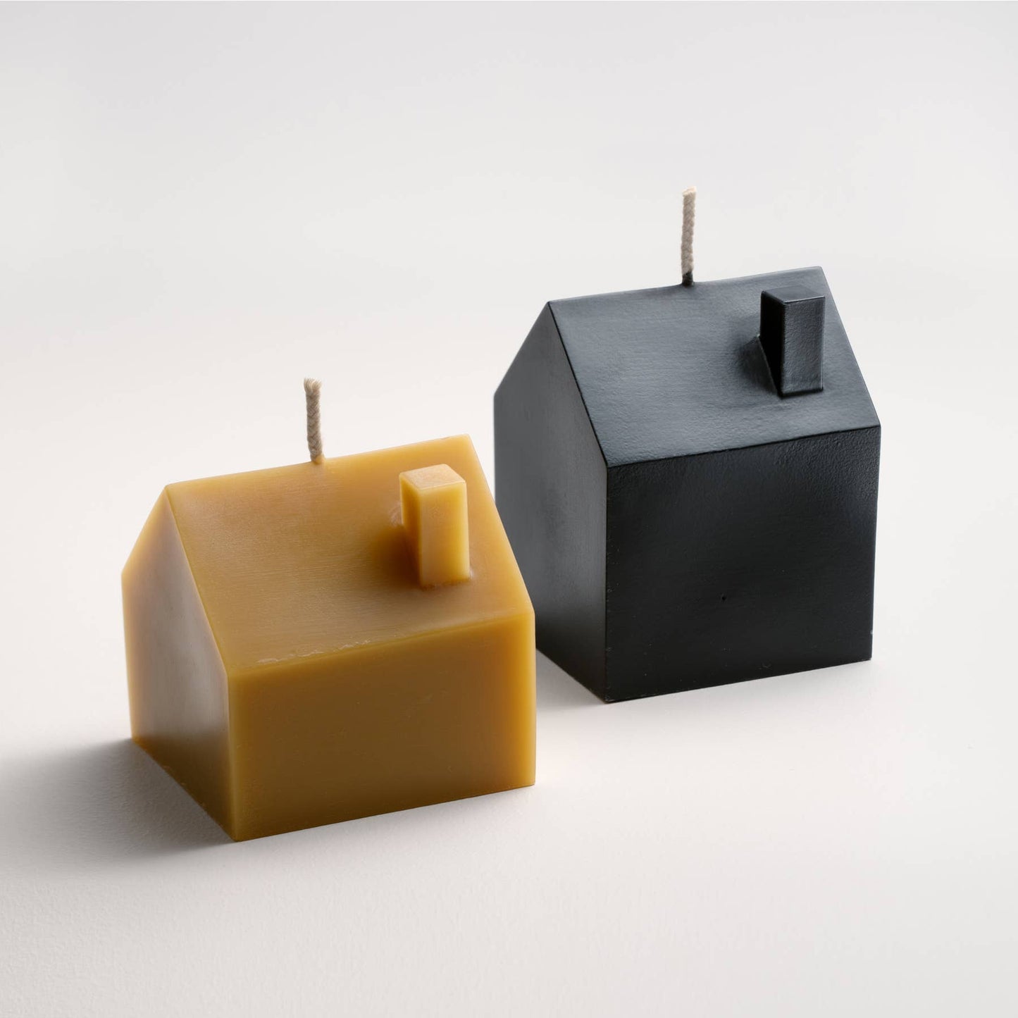 Greentree Home Candle - Iconic House: Terra-cotta / Small